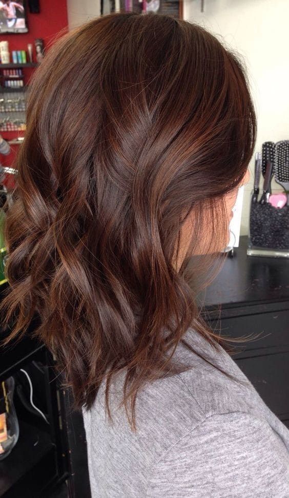 Carré balayage brun chocolat