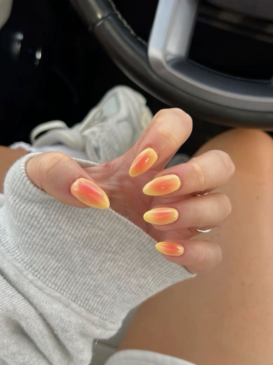 Ongles fluo été jaune
