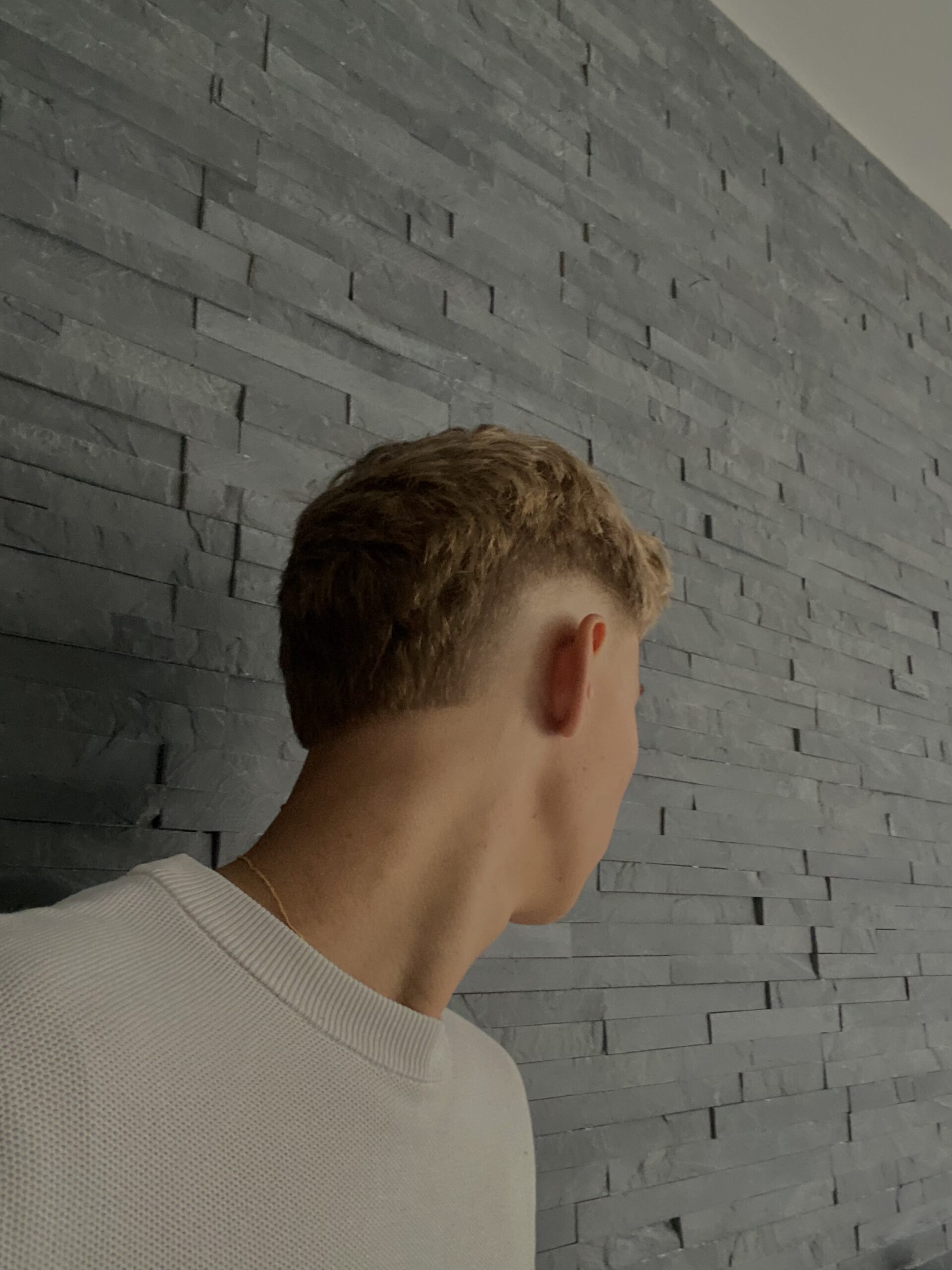 Dégradé espagnol homme moderne