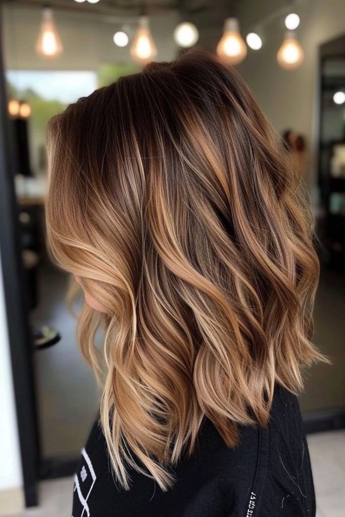 balayage caramel sur brune carré