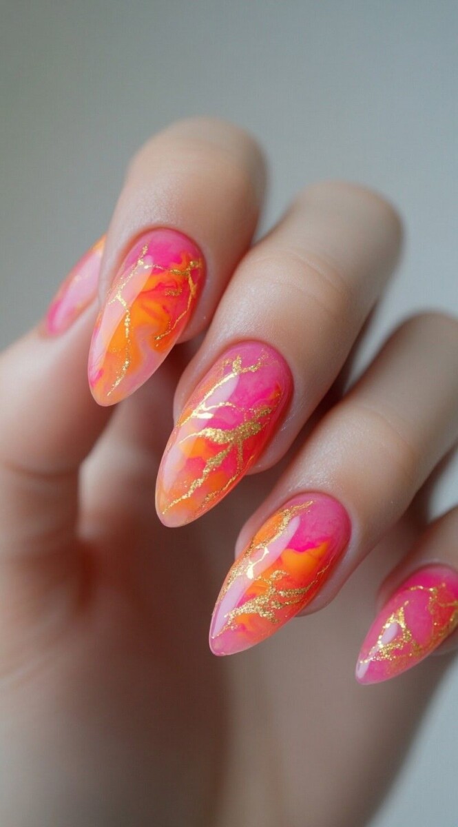 Ongles fluo été vibrants