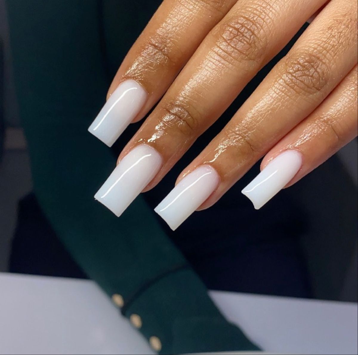 Ongles blanc laiteux Milky nails