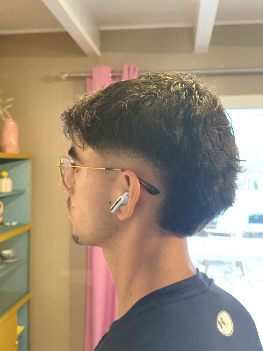 Coiffure dégradé espagnol homme