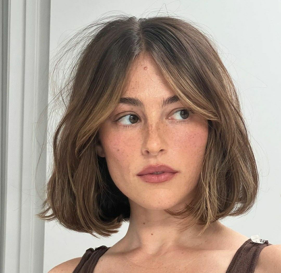 coupe carré frange rideau