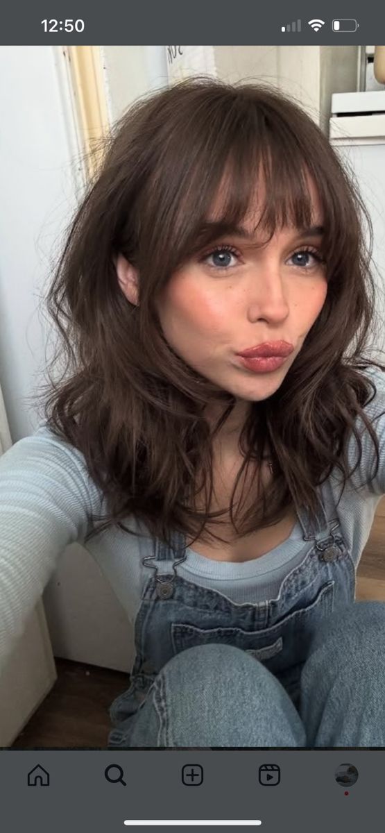 cheveux mi long et frange