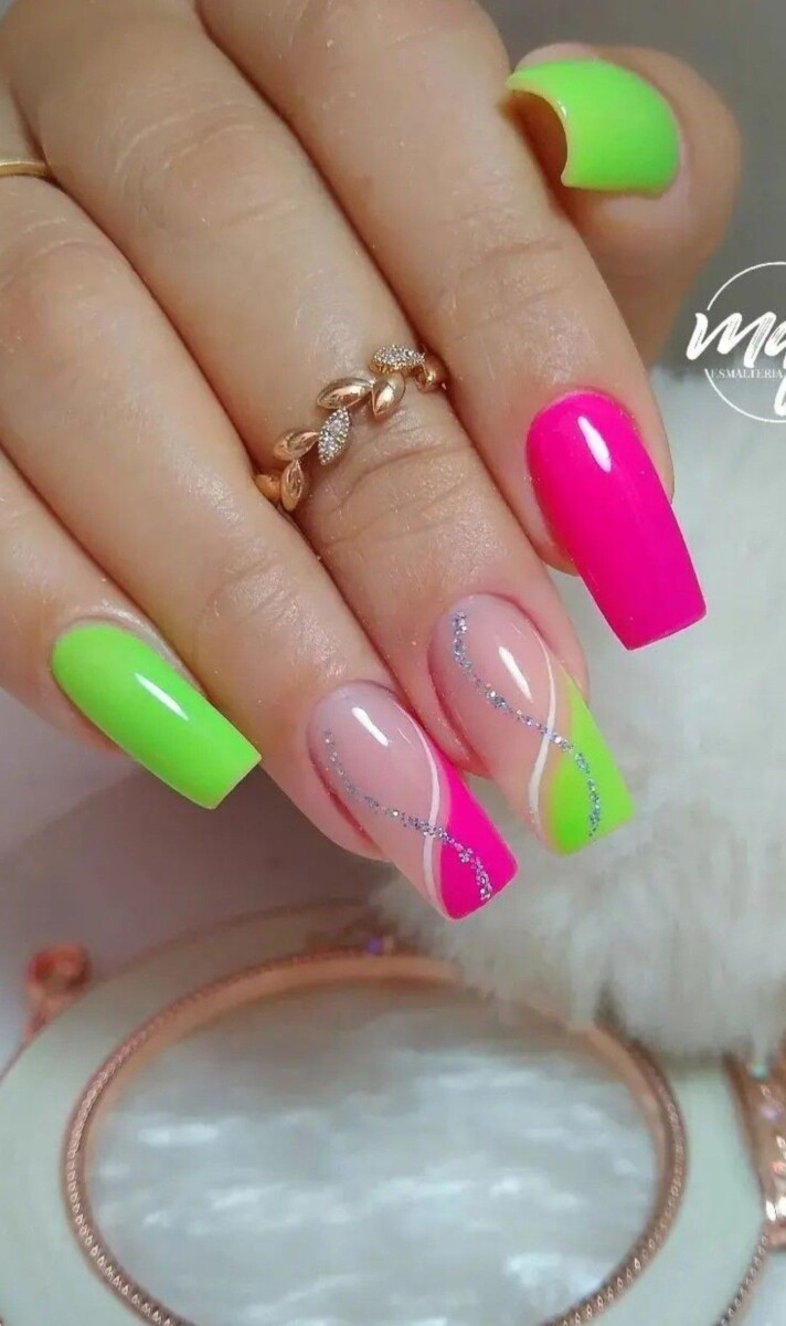 Ongles fluo été vibrants