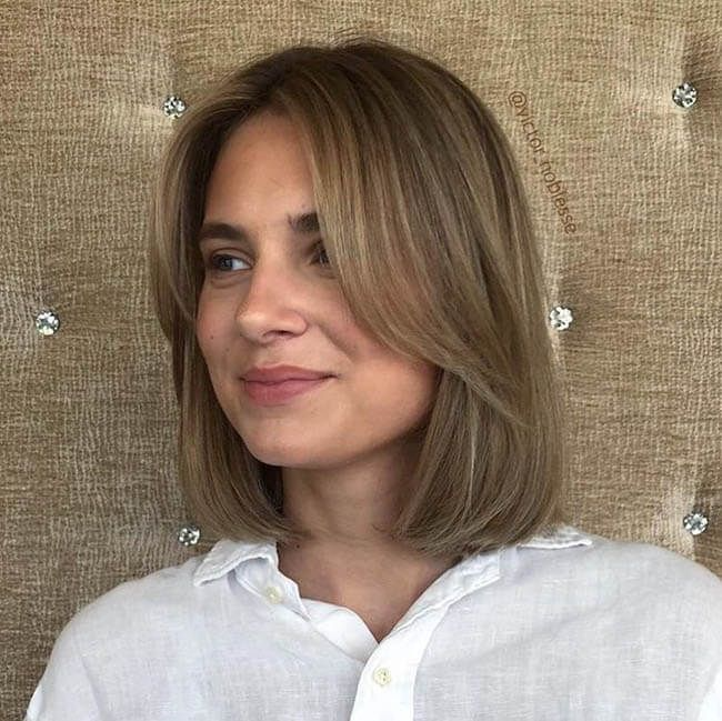 carré court frange rideau