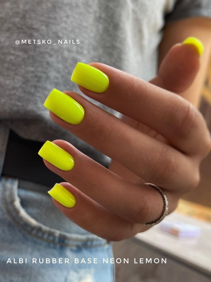 ongle fluo été
