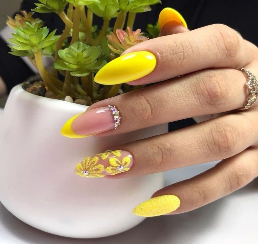 Ongles fluo été jaune