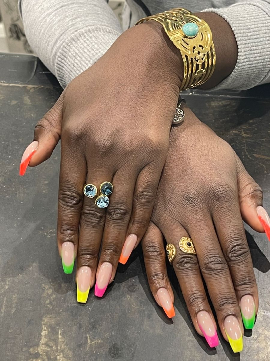 french manucure en couleur