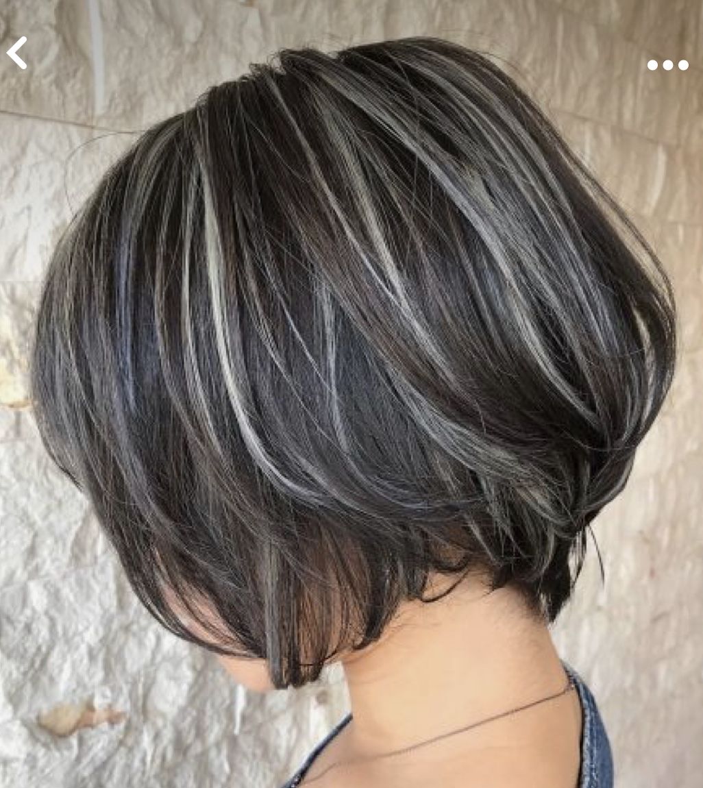 Balayage gris brune court