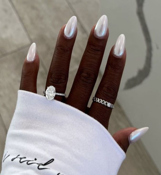 ongle blanc laiteux
