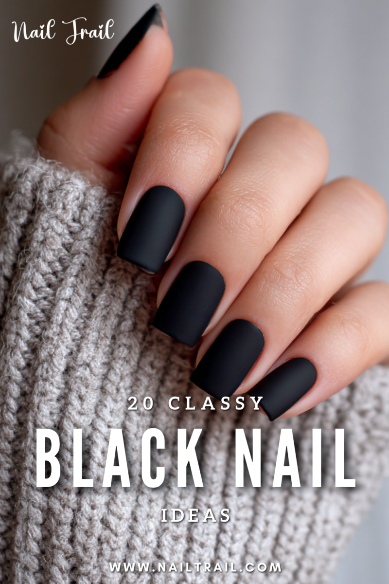 Manucure noire mate chic