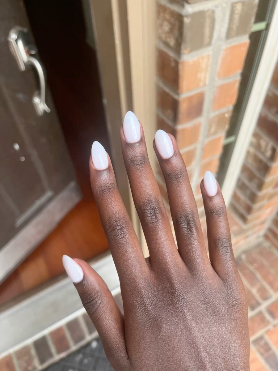 Ongles blanc laiteux Milky nails