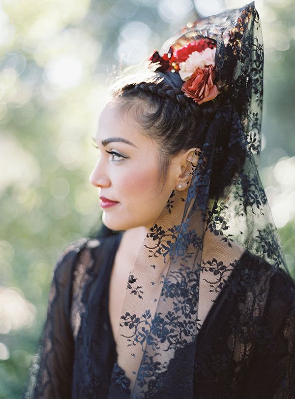 Coiffure espagnole traditionnelle
