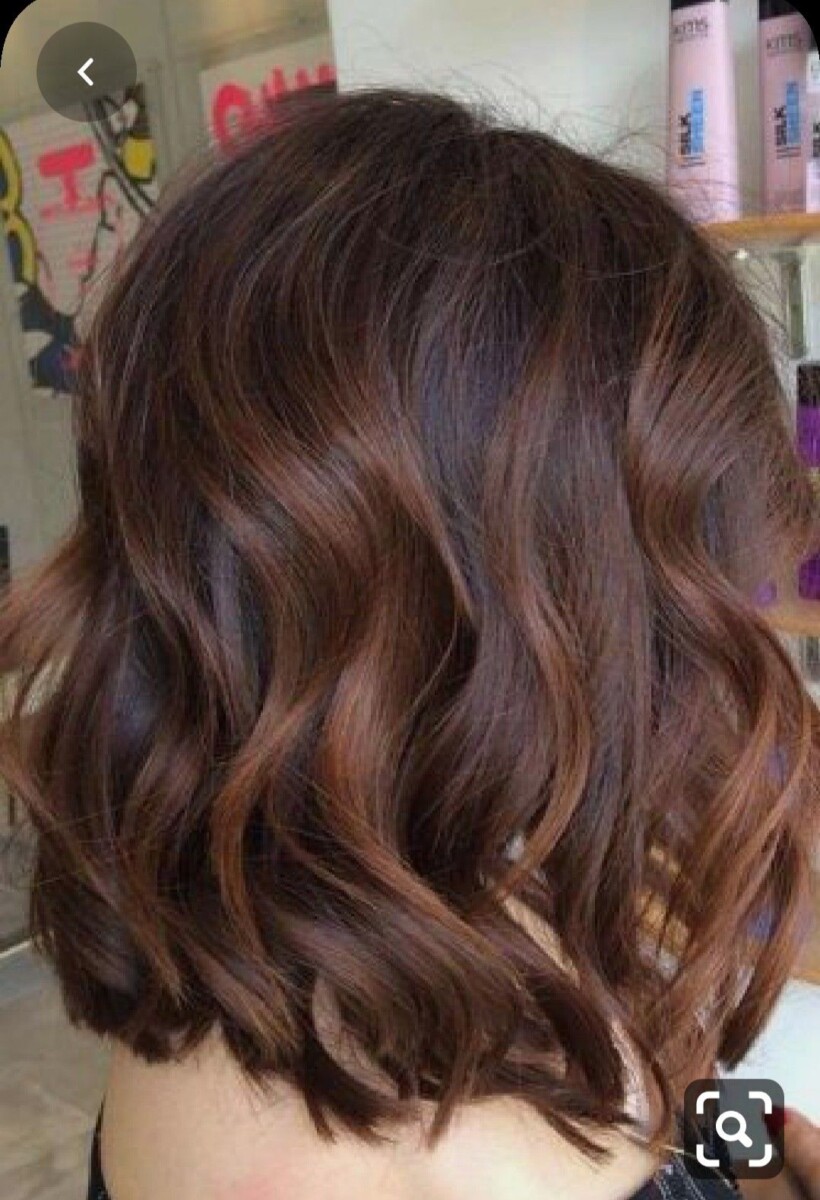 Carré balayage brun chocolat