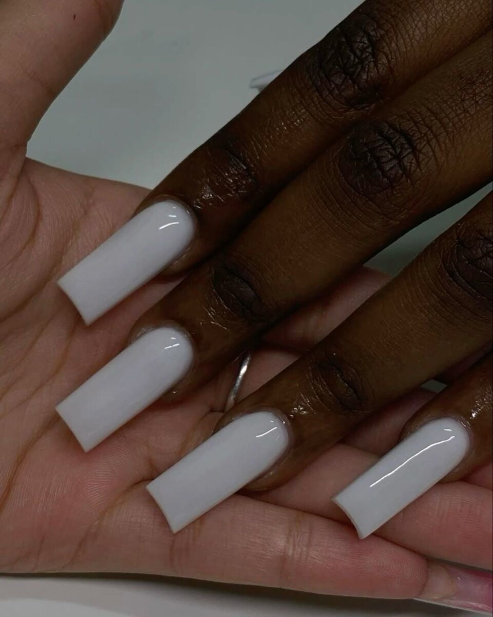 Ongles blanc laiteux Milky nails