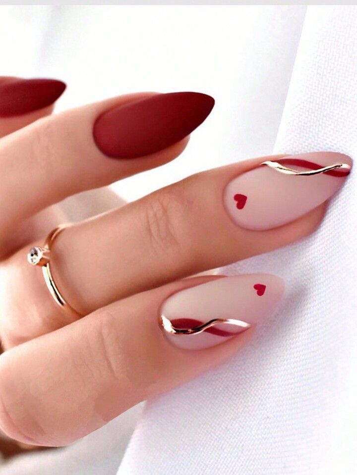 Ongles Saint-Valentin rouges