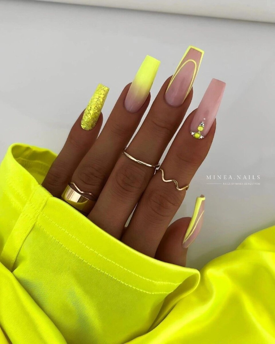 Ongles fluo été jaune