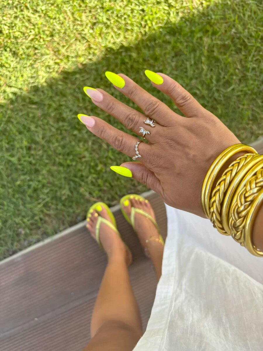 ongle fluo été