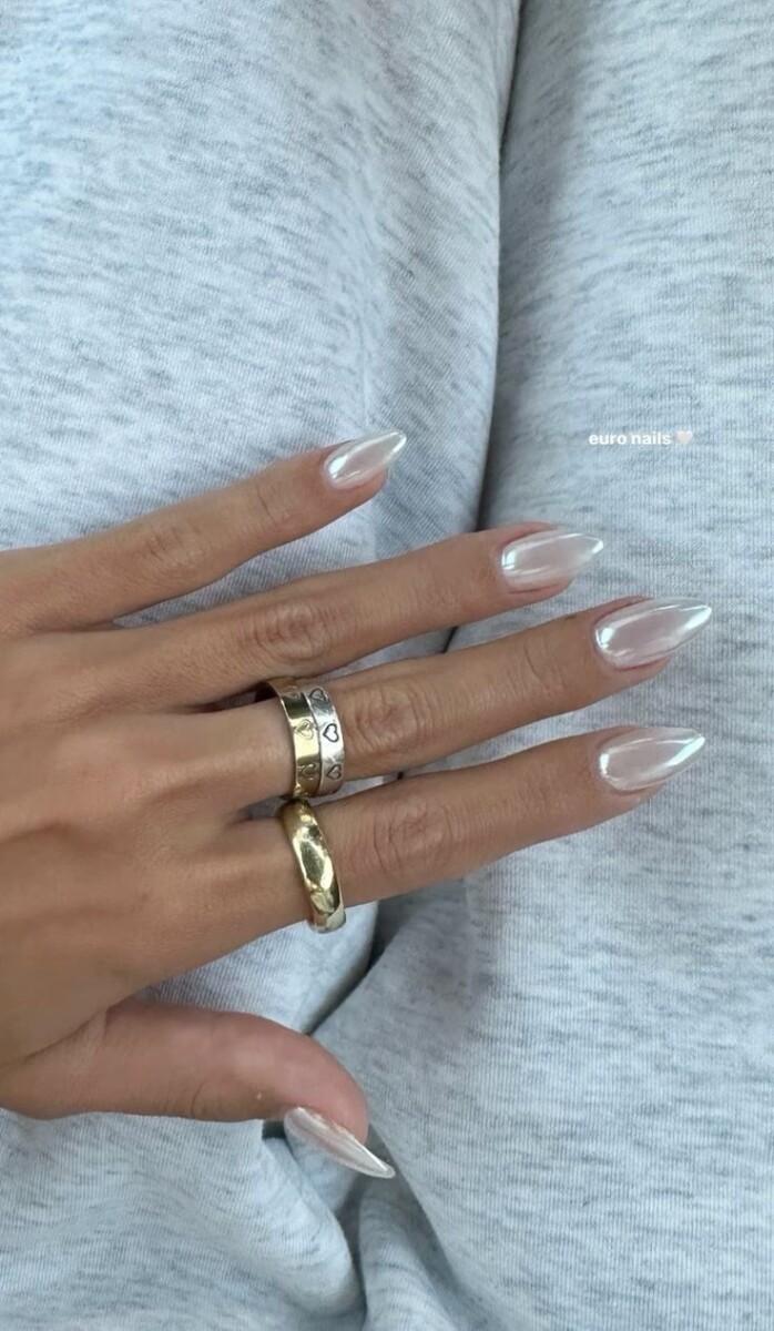 ongle blanc laiteux