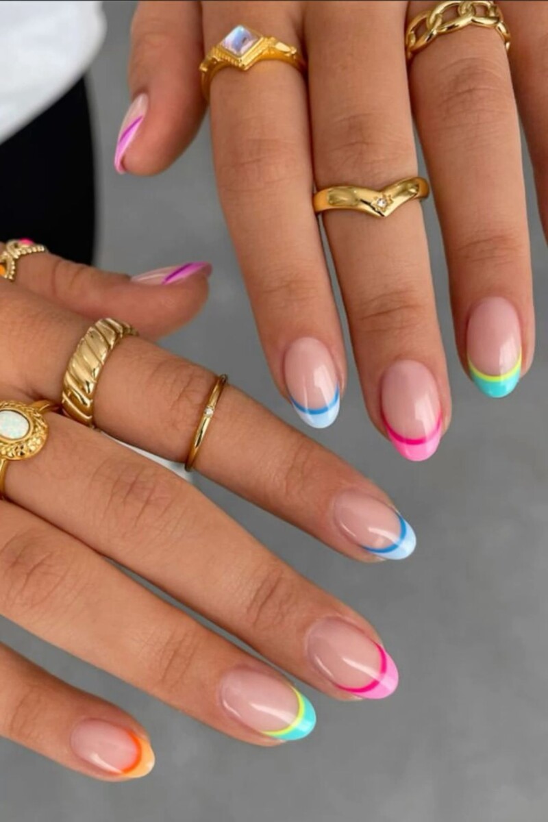 french manucure en couleur